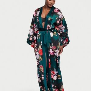 Victoria's Secret Floral Silk Kimono Robe
